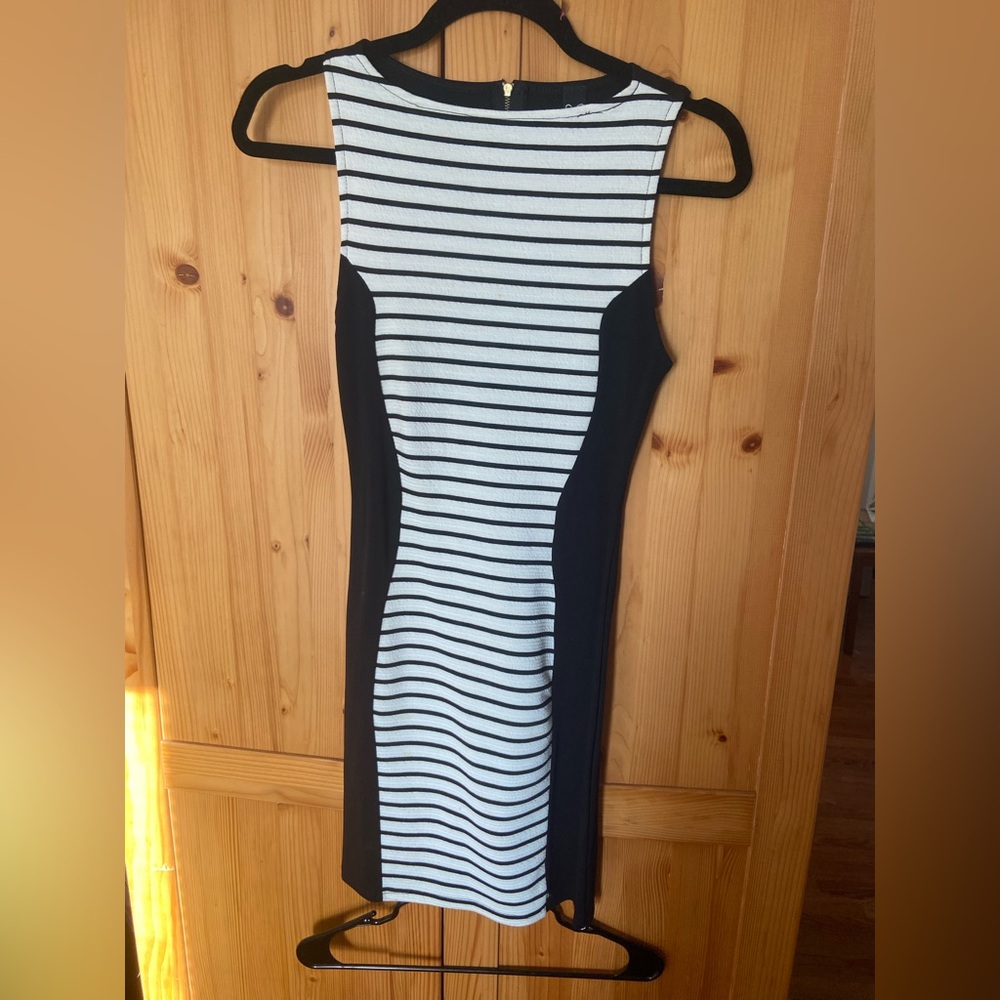 Dress; Brand: Windsor; Size: Small; Color: Black and White